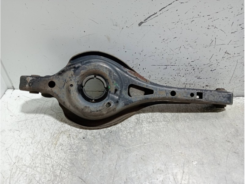 Recambio de brazo suspension inferior trasero izquierdo para ford kuga (cbs) titanium referencia OEM IAM CV615K652AAA  