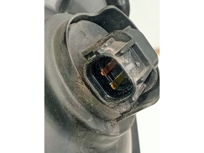 Recambio de faro derecho para hyundai elantra (xd) 1.6 comfort (5-ptas.) referencia OEM IAM 921022DXXX  