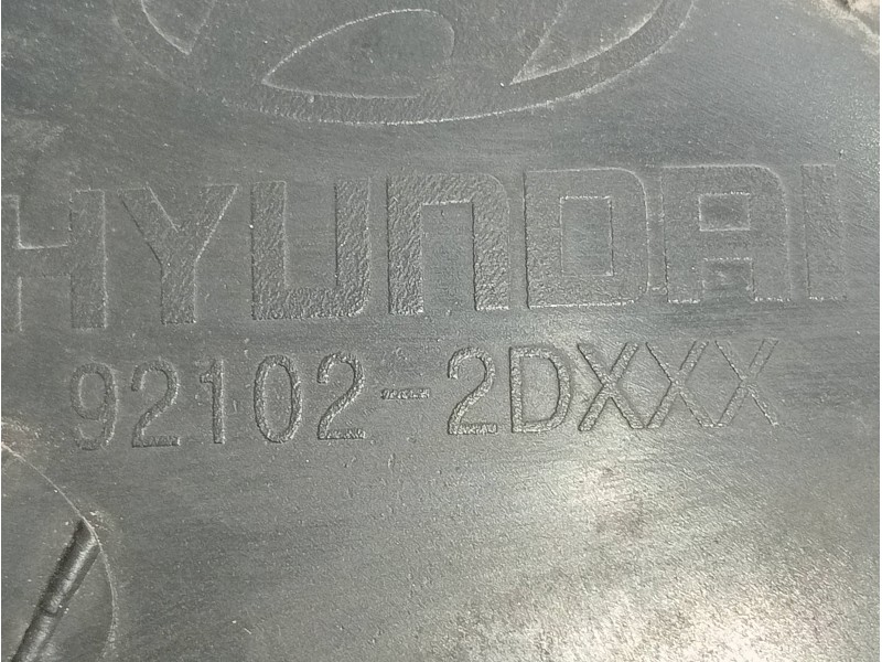 Recambio de faro derecho para hyundai elantra (xd) 1.6 comfort (5-ptas.) referencia OEM IAM 921022DXXX  