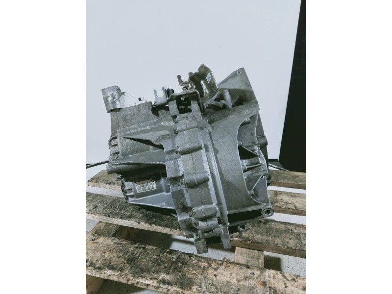 Recambio de caja cambios para ford kuga (cbs) titanium referencia OEM IAM CV6R7002DCA T1GC1 030513 012414 6V