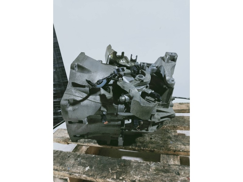 Recambio de caja cambios para ford kuga (cbs) titanium referencia OEM IAM CV6R7002DCA T1GC1 030513 012414 6V