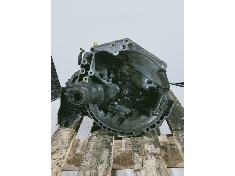Recambio de caja cambios para peugeot 207 xs referencia OEM IAM 20CQ25 1043419 5V