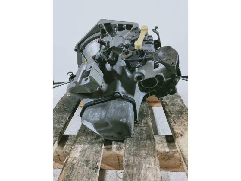 Recambio de caja cambios para peugeot 207 xs referencia OEM IAM 20CQ25 1043419 5V