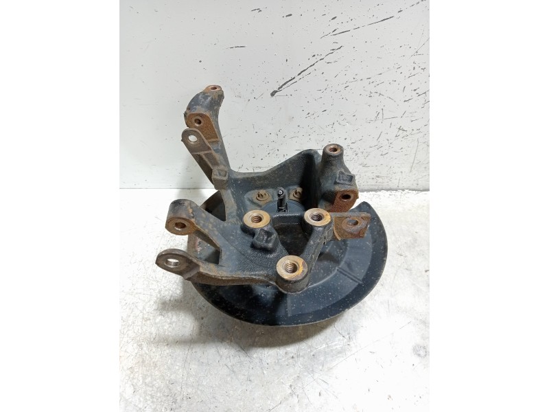 Recambio de mangueta trasera izquierda para ford kuga (cbs) titanium referencia OEM IAM   