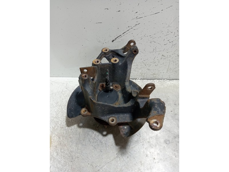 Recambio de mangueta trasera izquierda para ford kuga (cbs) titanium referencia OEM IAM   