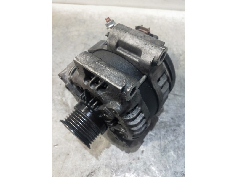 Recambio de alternador para maserati ghibli diesel referencia OEM IAM 1042106592 P04801835AC 