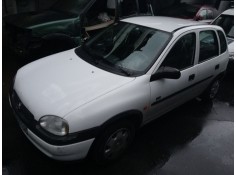 opel corsa b del año 2000