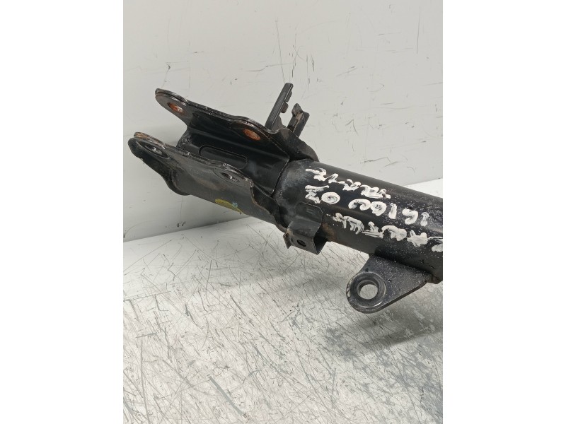 Recambio de amortiguador trasero izquierdo para hyundai elantra (xd) 1.6 comfort (5-ptas.) referencia OEM IAM   