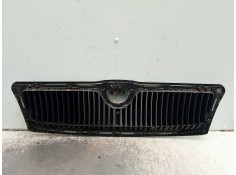 Recambio de rejilla delantera para skoda octavia berlina (1z3) 1.9 tdi referencia OEM IAM 1Z0853661 8102666  2