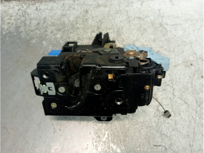Recambio de motor cierre centralizado trasero derecho para skoda octavia berlina (1z3) 1.9 tdi referencia OEM IAM 7L0839016 5P 