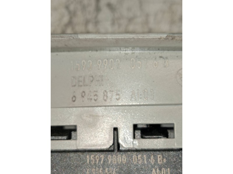 Recambio de mando elevalunas delantero derecho para bmw serie 3 touring (e91) 318i referencia OEM IAM 6945875  