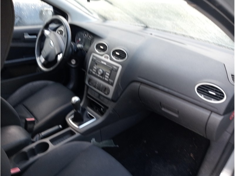 ford focus berlina (cap) del año 2005