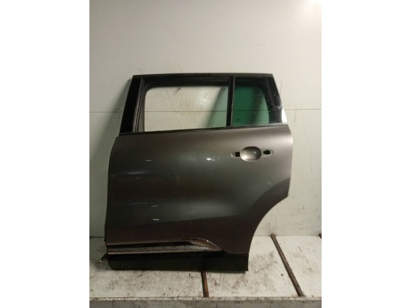 Recambio de puerta trasera izquierda para renault espace v intens referencia OEM IAM   