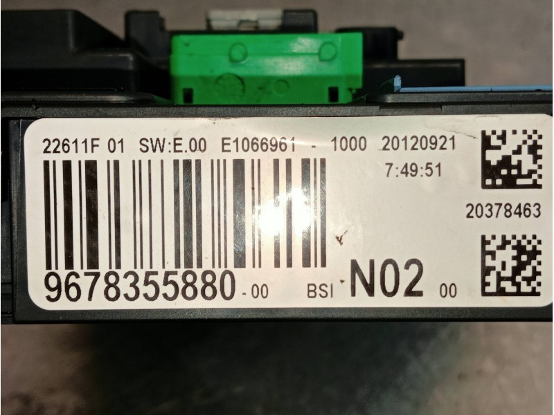 Recambio de caja reles / fusibles para peugeot 208 active referencia OEM IAM 9678355880  