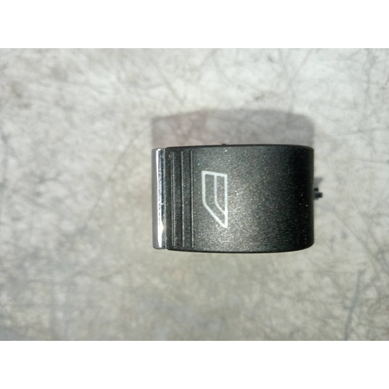 Recambio de mando elevalunas delantero derecho para ford focus lim. (cb8) 1.6 tdci cat referencia OEM IAM 10208054 K8080 