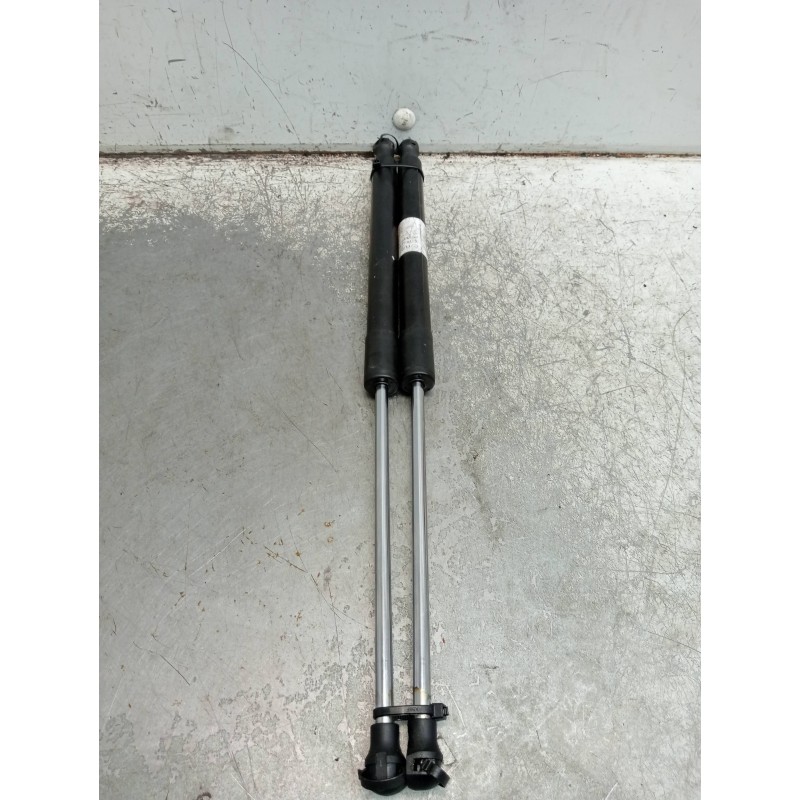 Recambio de amortiguadores maletero / porton para renault clio iii confort dynamique referencia OEM IAM 8200299546  