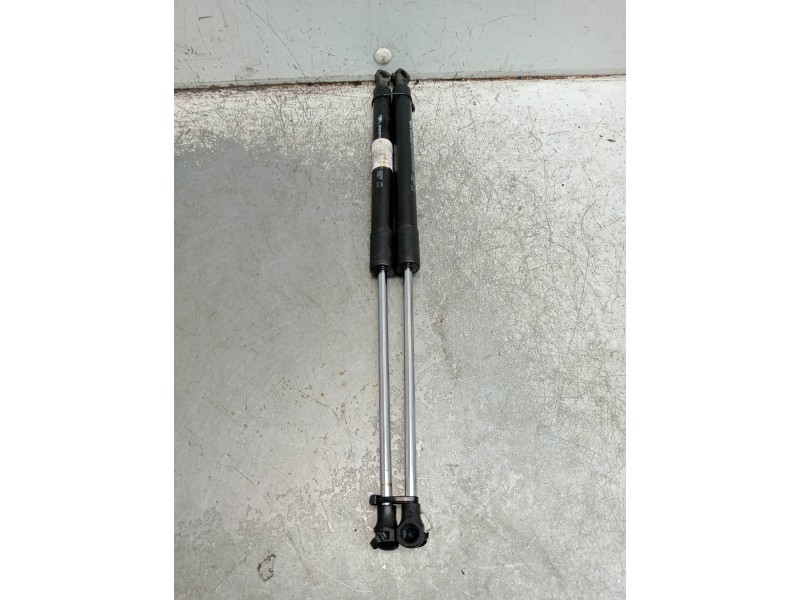 Recambio de amortiguadores maletero / porton para renault clio iii confort dynamique referencia OEM IAM 8200299546  