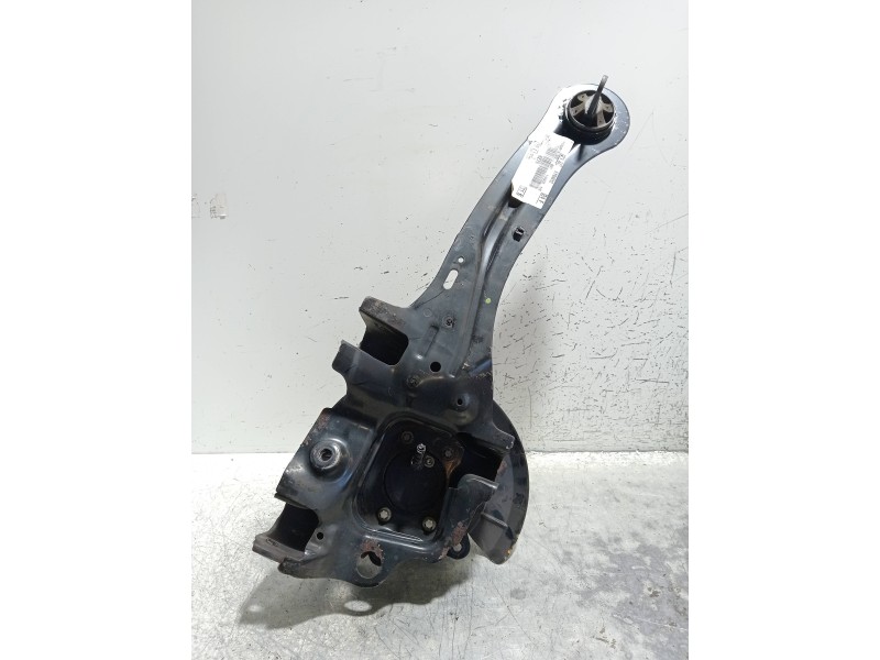 Recambio de mangueta delantera derecha para ford focus lim. (cb8) 1.6 tdci cat referencia OEM IAM BV615A968CC  