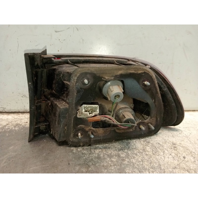 Recambio de piloto trasero izquierdo para honda civic berlina (eg/eh) 1.5 lsi 3 berlina (eg4) referencia OEM IAM   