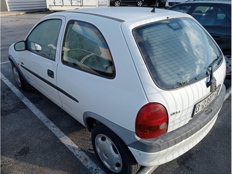 opel corsa b del año 1999