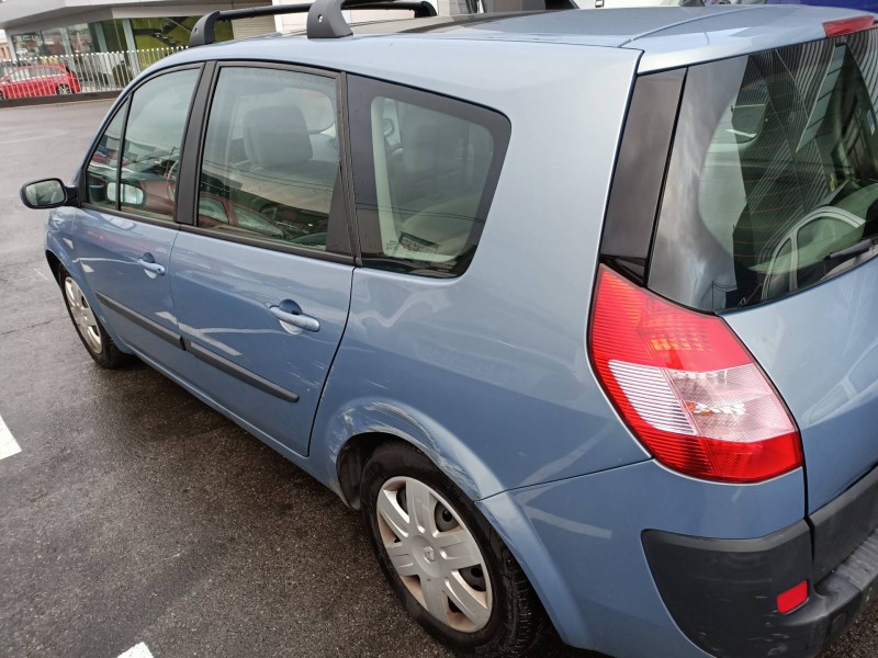renault scenic ii del año 2004