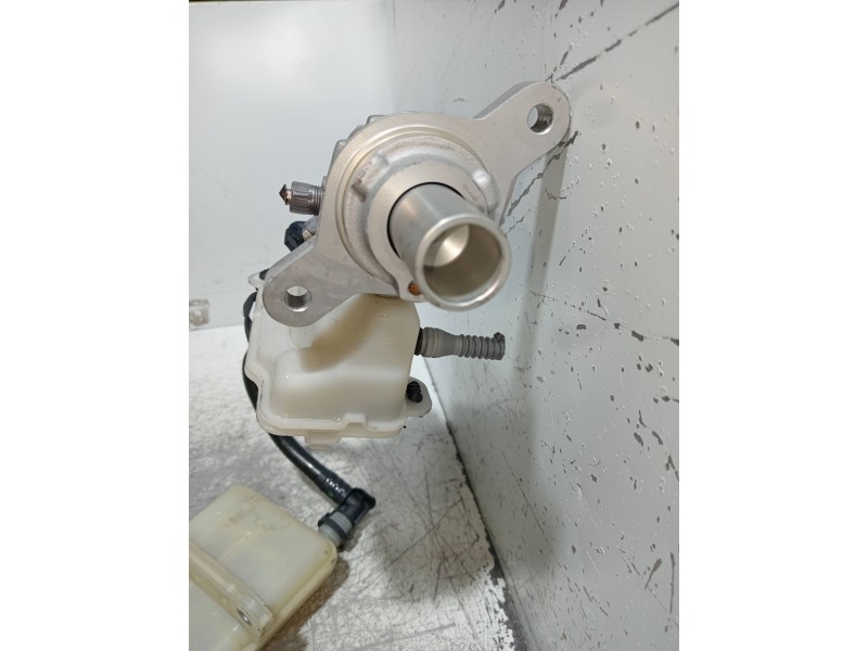 Recambio de bomba freno para renault espace v intens referencia OEM IAM 460917863R  