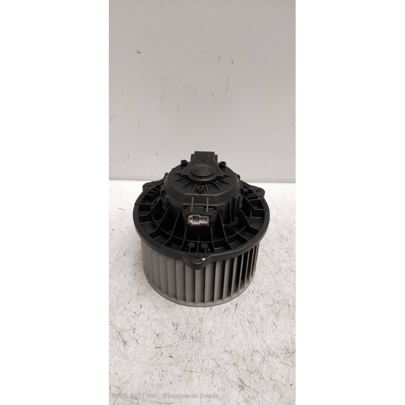 Recambio de motor calefaccion para kia sportage drive 4x2 referencia OEM IAM F00S3B2441  