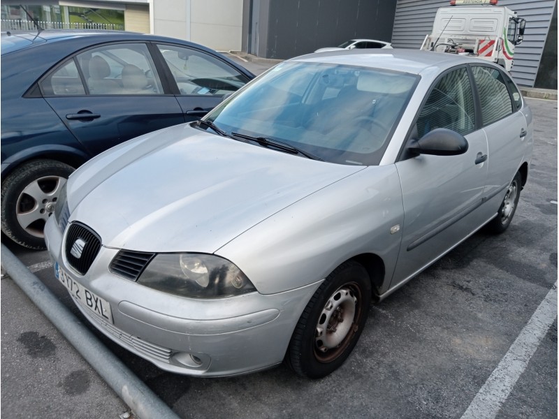 seat ibiza (6l1) del año 2002