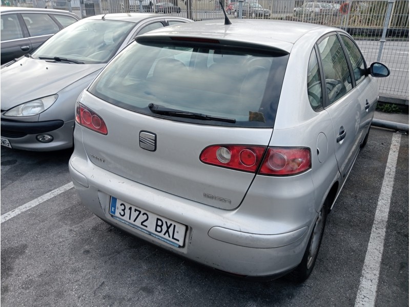seat ibiza (6l1) del año 2002