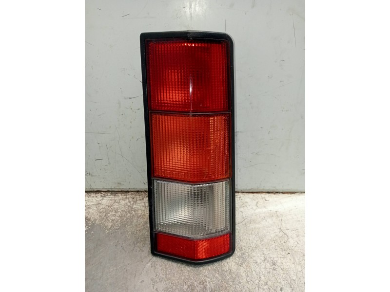 Recambio de piloto trasero derecho para renault rapid/express (f40) 1.3 básico familiar / rl (f406) referencia OEM IAM   