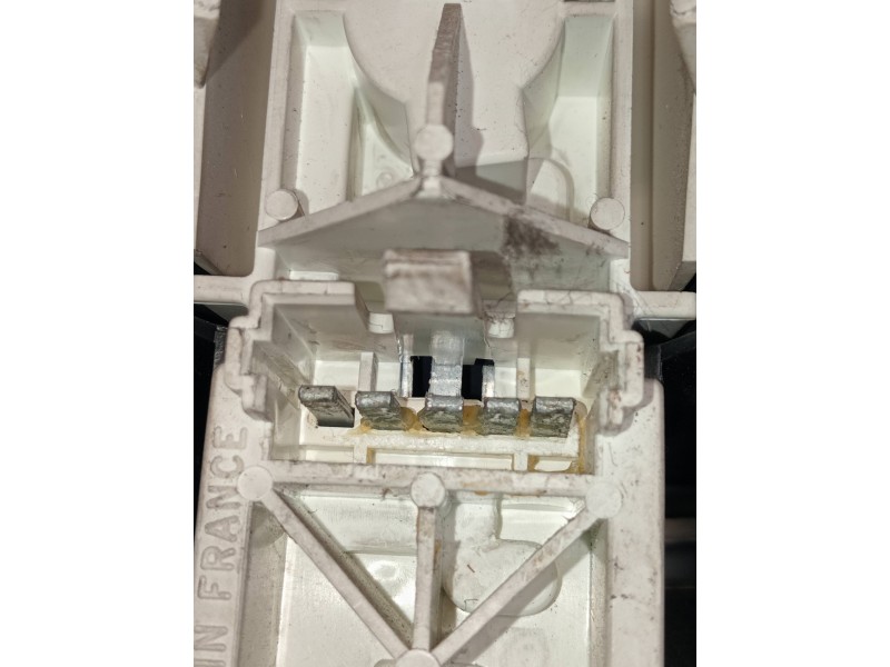 Recambio de piloto trasero derecho para renault rapid/express (f40) 1.3 básico familiar / rl (f406) referencia OEM IAM   
