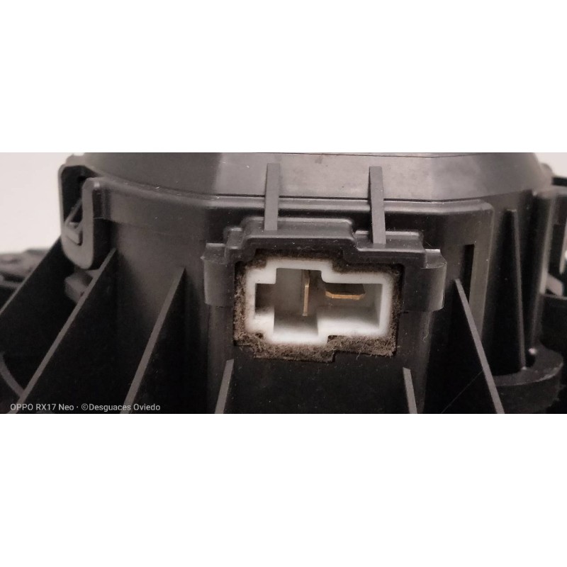 Recambio de motor calefaccion para kia sportage drive 4x2 referencia OEM IAM F00S3B2441  