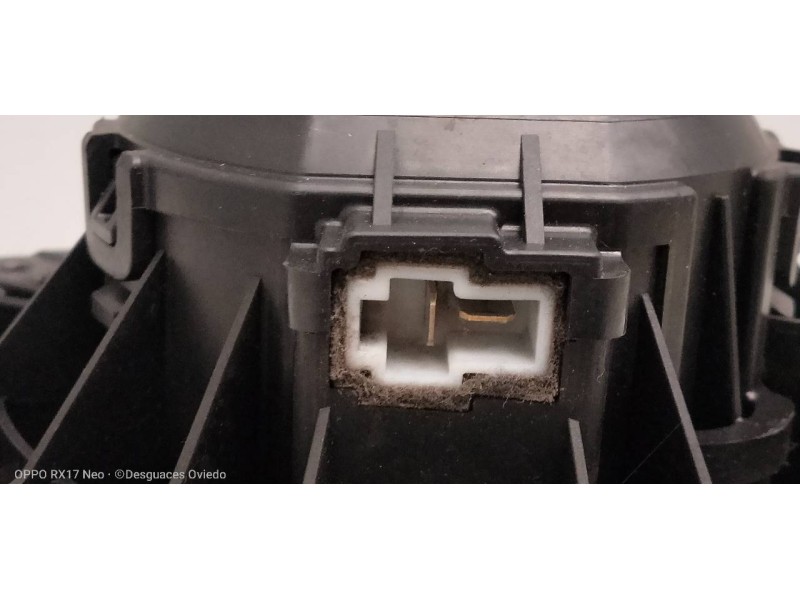 Recambio de motor calefaccion para kia sportage drive 4x2 referencia OEM IAM F00S3B2441  