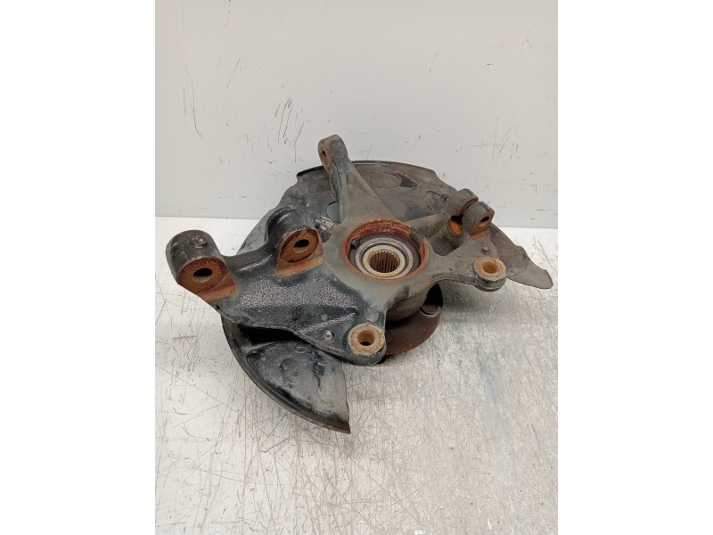 Recambio de mangueta delantera derecha para ford focus turnier active referencia OEM IAM   