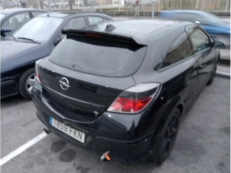 opel astra gtc del año 2007