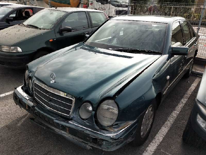 mercedes clase e (w210) berlina del año 1998