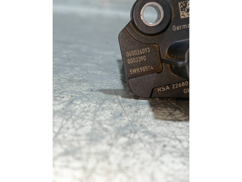 Recambio de caudalimetro para renault espace v intens referencia OEM IAM 226807131R 5WK98504 