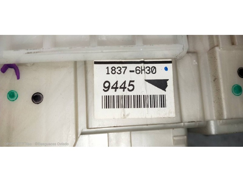 Recambio de caja reles / fusibles para toyota prius (nhw20) basis referencia OEM IAM 8273047290 18376H30 