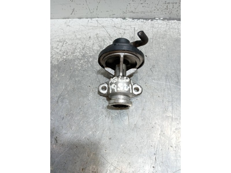 Recambio de valvula egr para volkswagen polo (9n1) trendline referencia OEM IAM 72247704 038131501 AG 