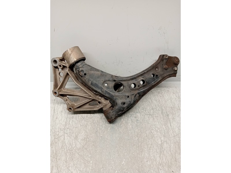 Recambio de brazo suspension inferior delantero derecho para volkswagen polo (9n1) trendline referencia OEM IAM   