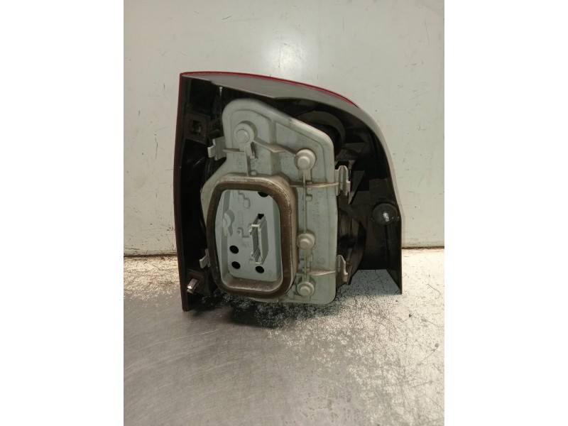 Recambio de piloto trasero derecho para volkswagen polo (9n1) trendline referencia OEM IAM   