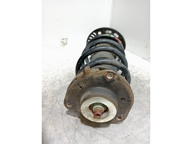 Recambio de amortiguador delantero izquierdo para seat leon (1p1) referencia OEM IAM 1T0413031FG 824904001297 