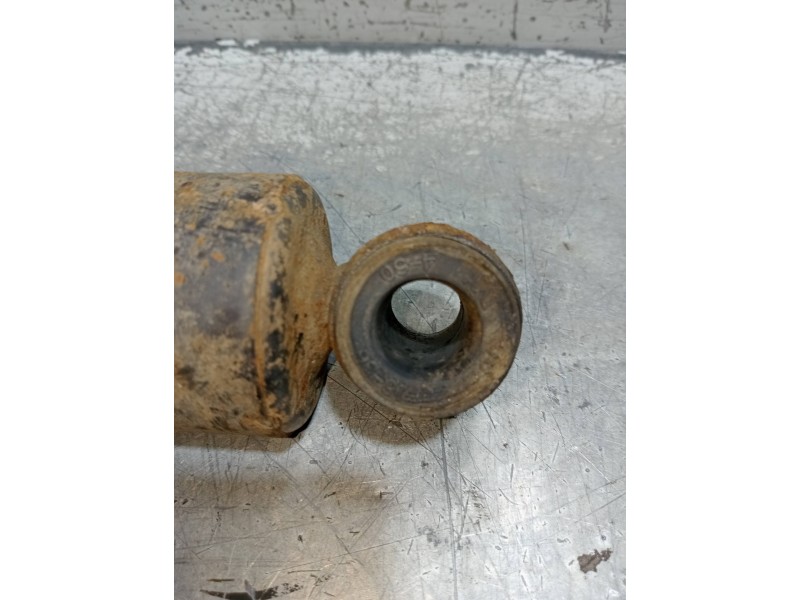 Recambio de amortiguador trasero izquierdo para nissan pick-up (d22) 2.5 16v turbodiesel cat referencia OEM IAM   