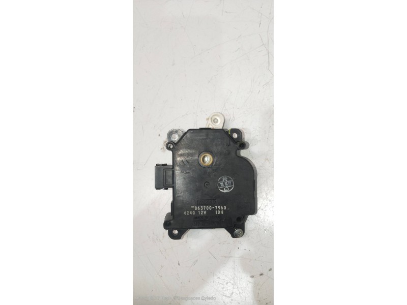 Recambio de motor apertura trampillas climatizador para toyota prius (nhw20) basis referencia OEM IAM 0637007960  