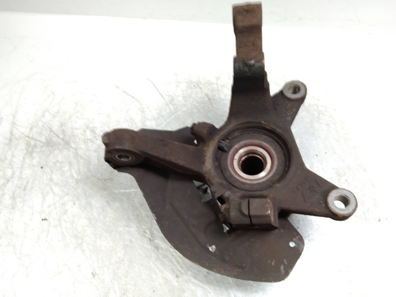 Recambio de mangueta delantera izquierda para peugeot expert tepee l2h1 premium referencia OEM IAM 364693  