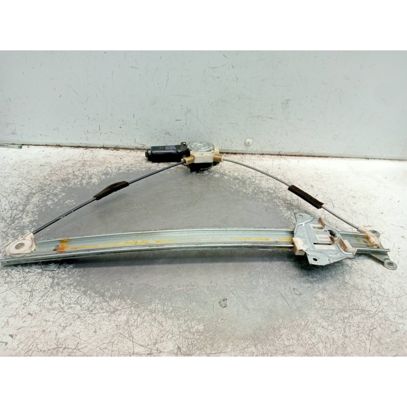 Recambio de elevalunas delantero derecho para mitsubishi montero (v20/v40) 2800 td gl (4-ptas.) referencia OEM IAM MB517476 0621