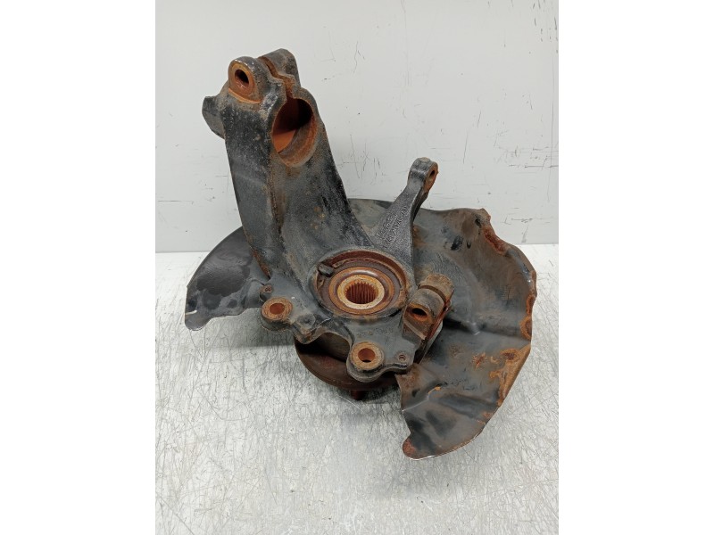 Recambio de mangueta delantera derecha para ford kuga (cbv) trend referencia OEM IAM   