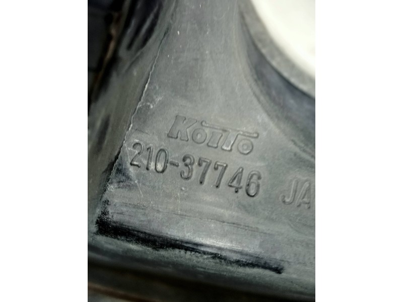 Recambio de piloto delantero derecho para mitsubishi montero (v20/v40) 2800 td gl (4-ptas.) referencia OEM IAM 21037746  