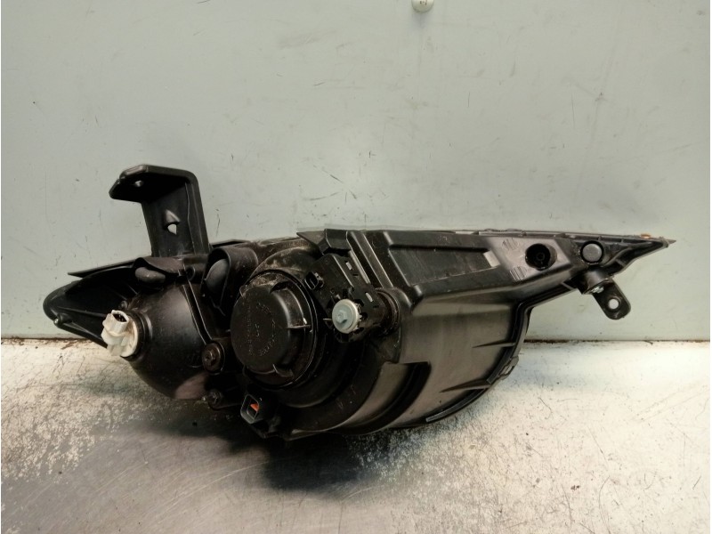 Recambio de faro izquierdo para ssangyong actyon 200 xdi referencia OEM IAM   