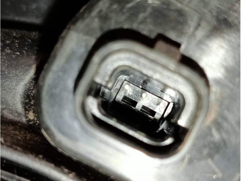 Recambio de faro izquierdo para ssangyong actyon 200 xdi referencia OEM IAM   